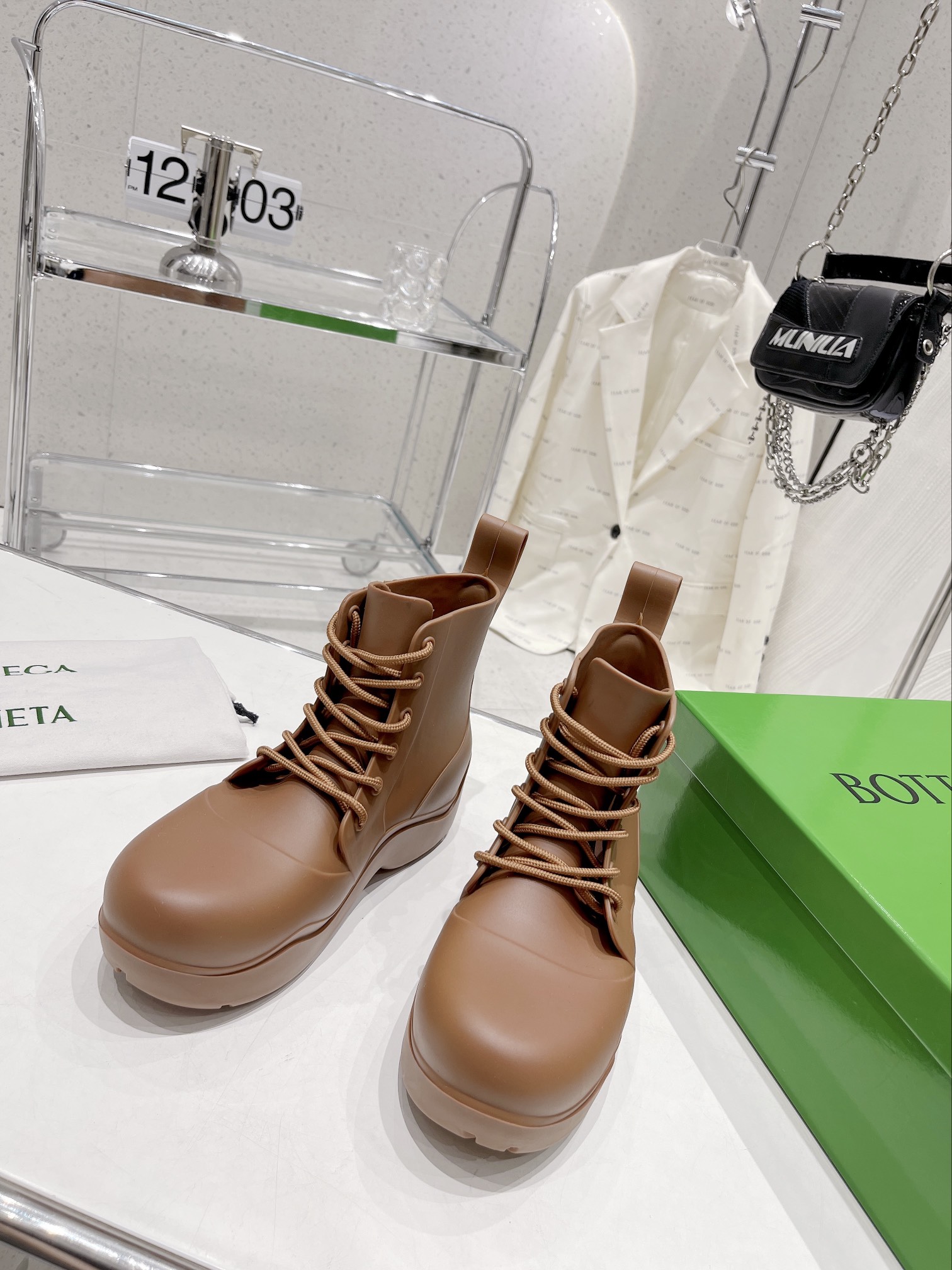 보테가베네타 [BOTTEGA VENETA]