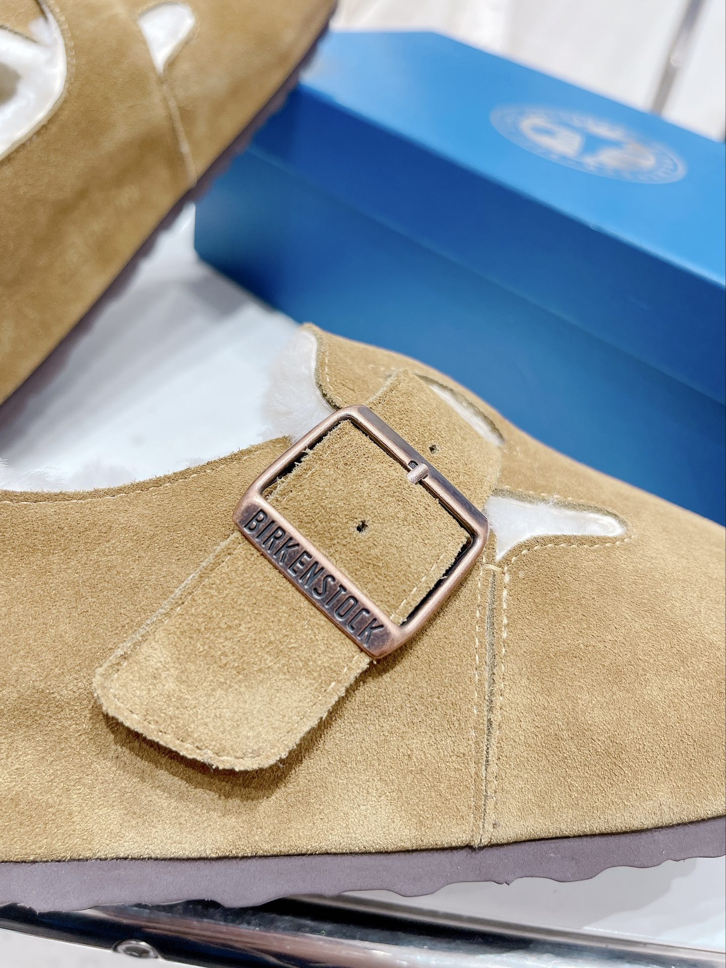 BIRKENSTOCK