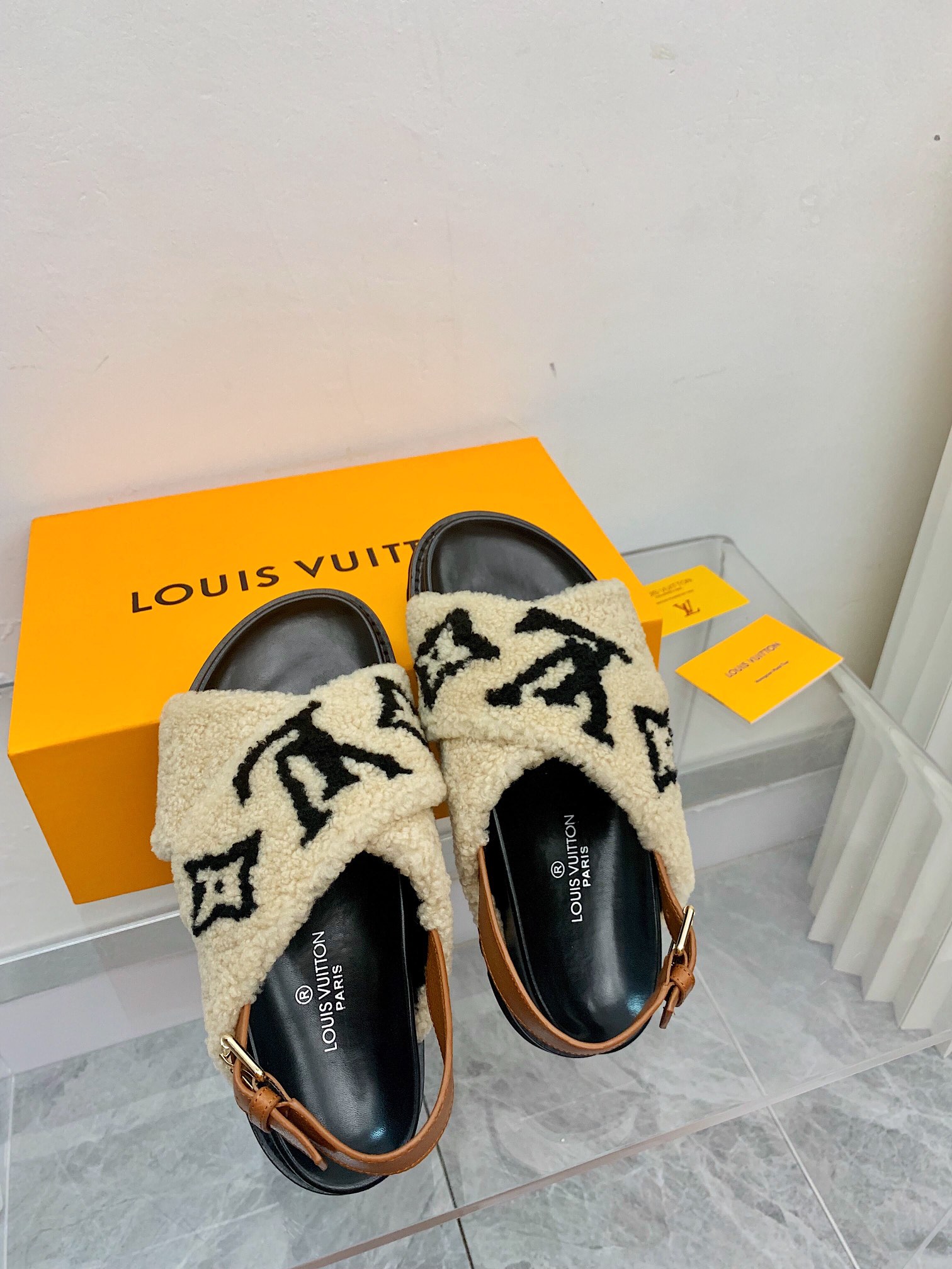 루이비통 [LOUIS VUITTON]