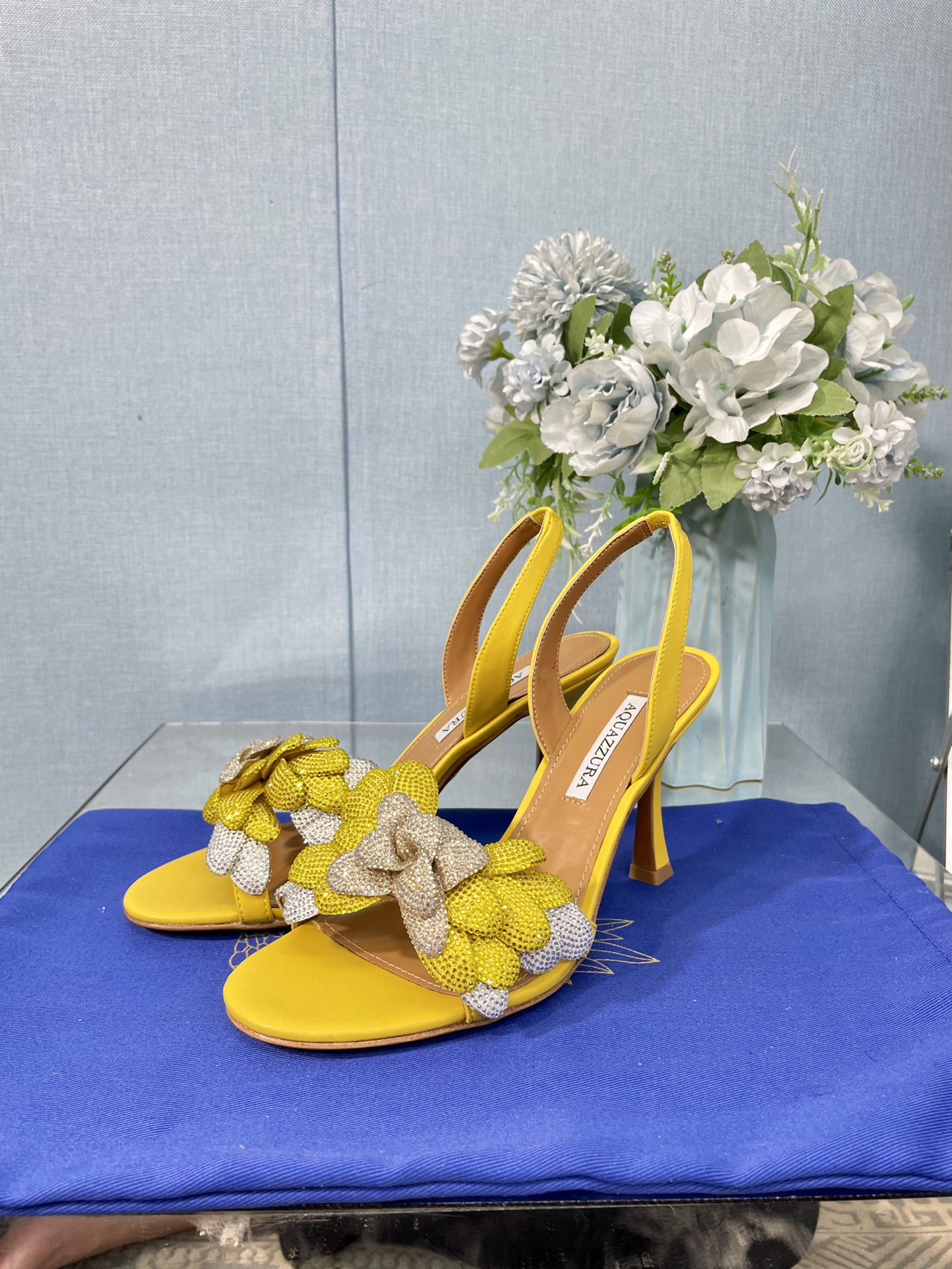 AQUAZZURA