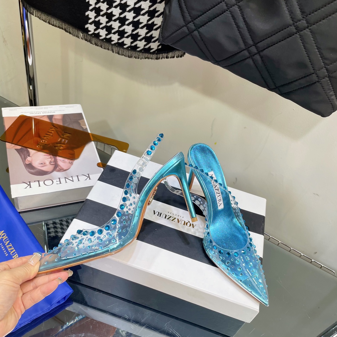 AQUAZZURA