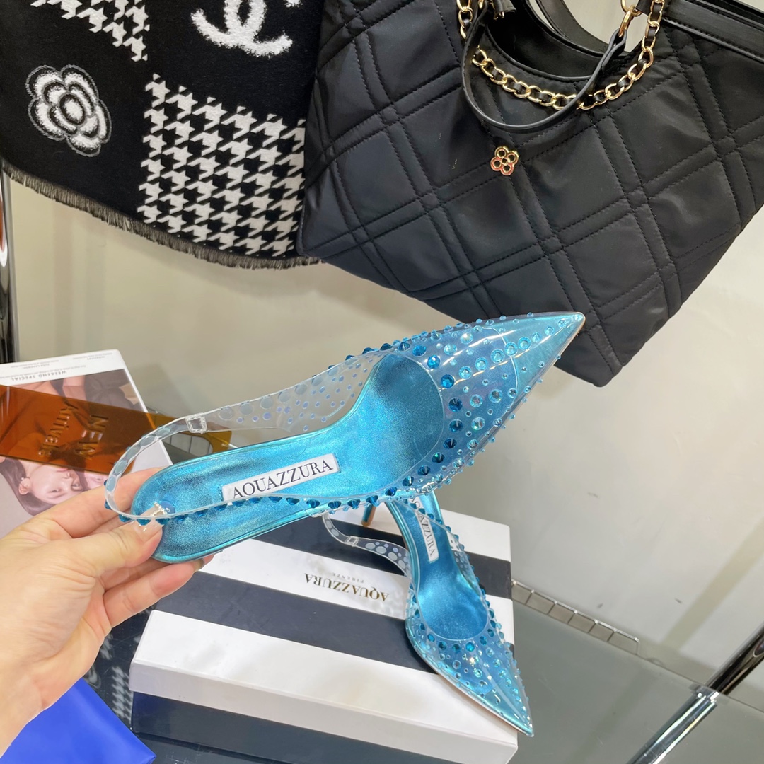 AQUAZZURA