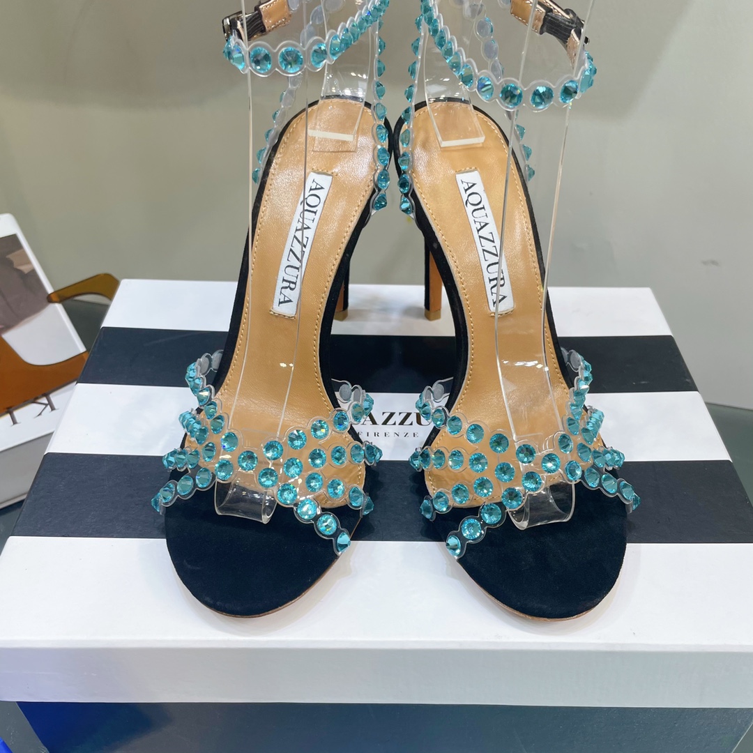 AQUAZZURA