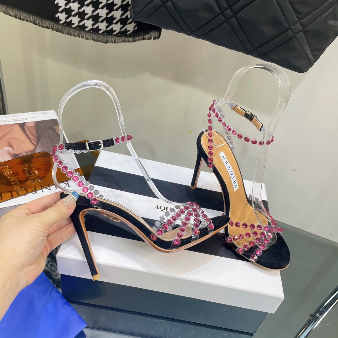 AQUAZZURA