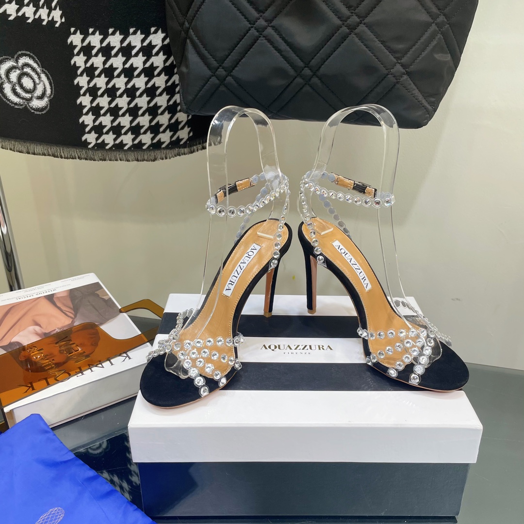 AQUAZZURA