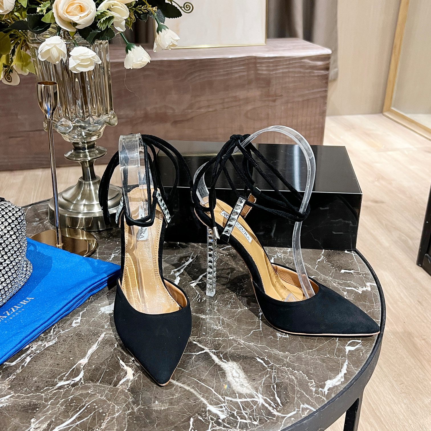 AQUAZZURA