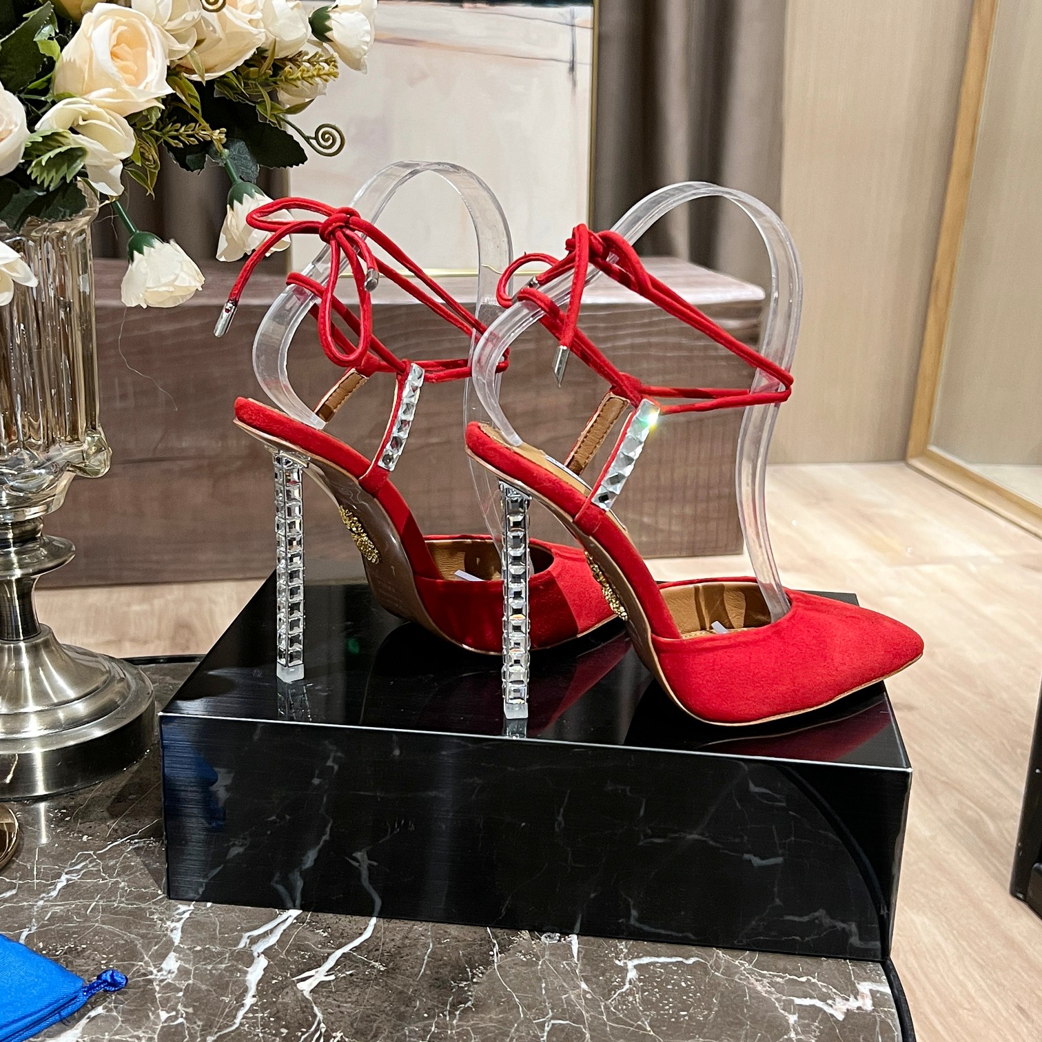 AQUAZZURA