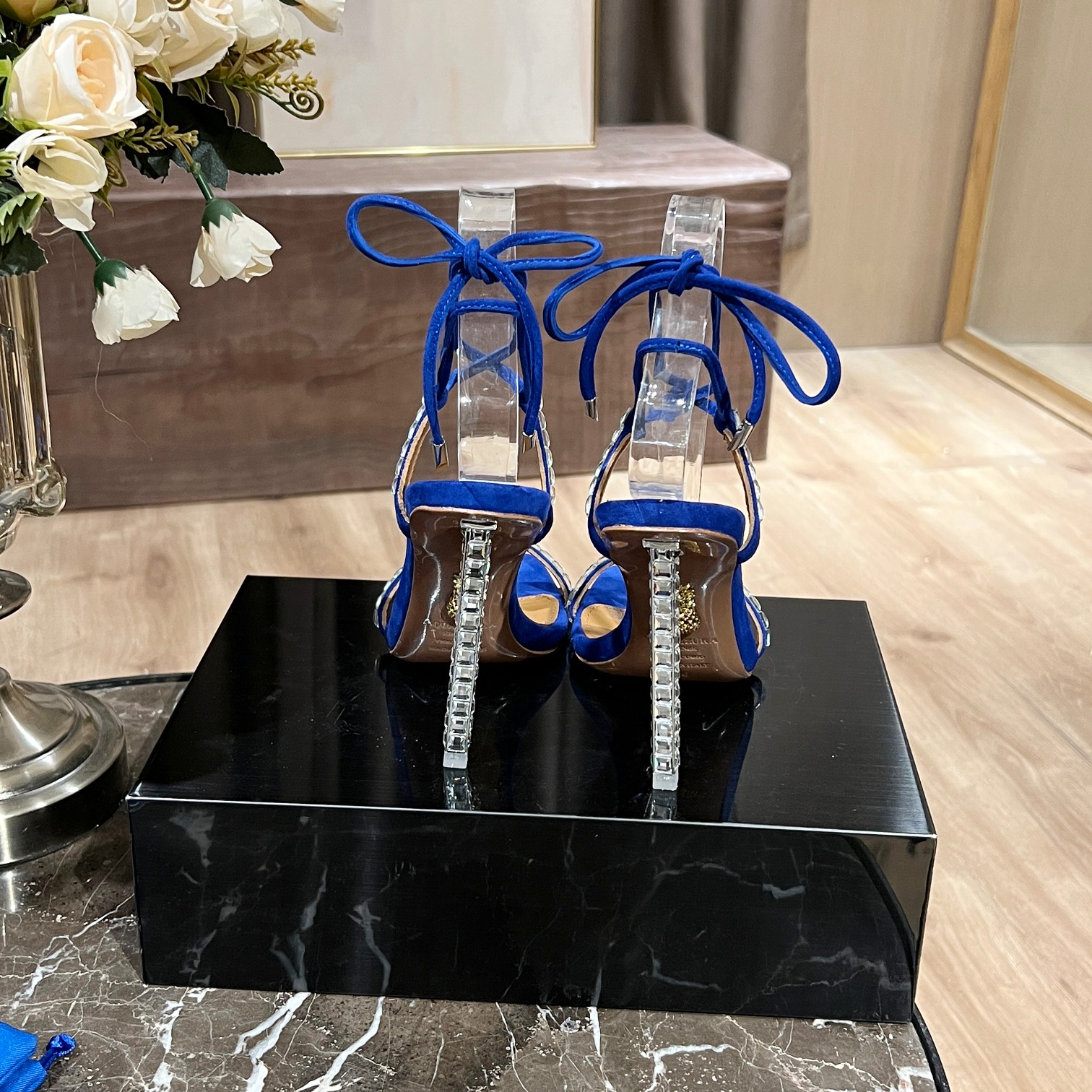 AQUAZZURA