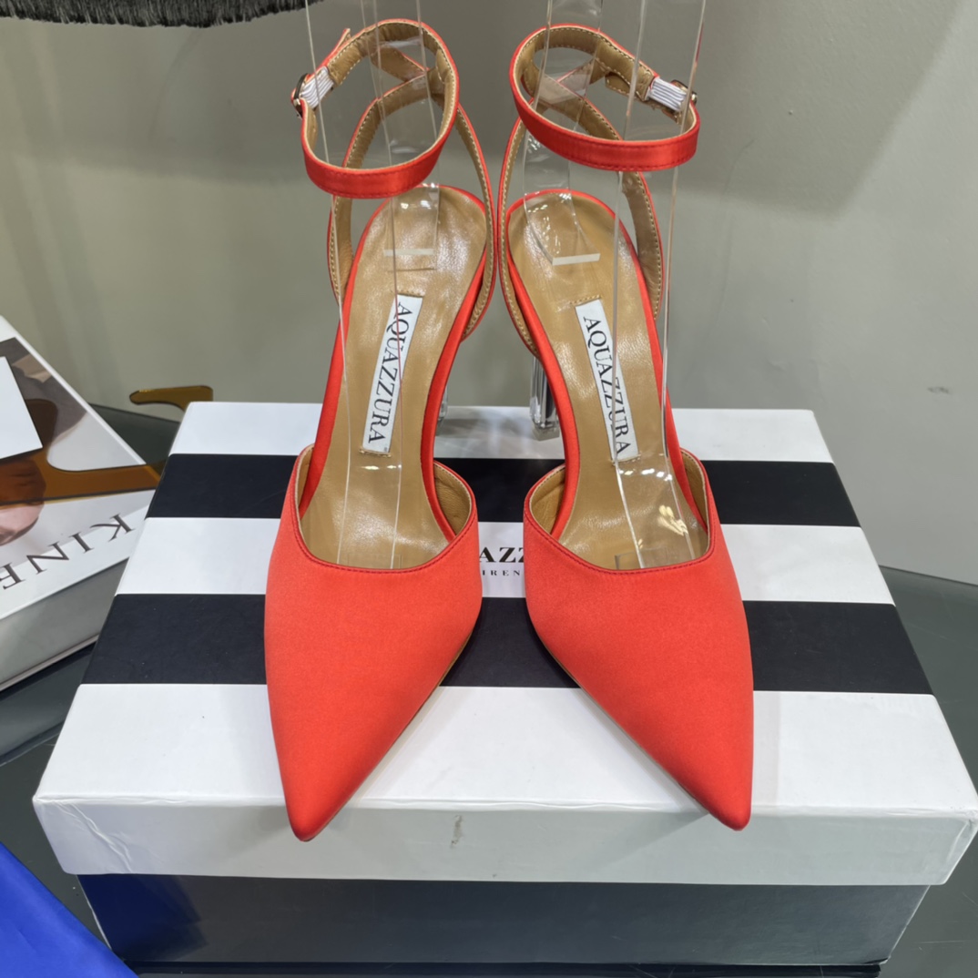 AQUAZZURA