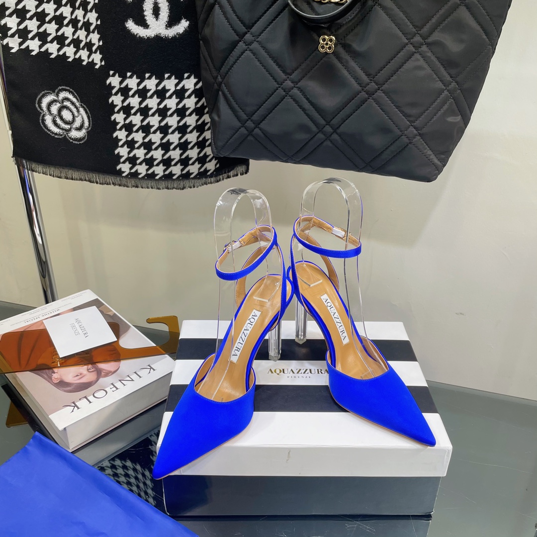 AQUAZZURA