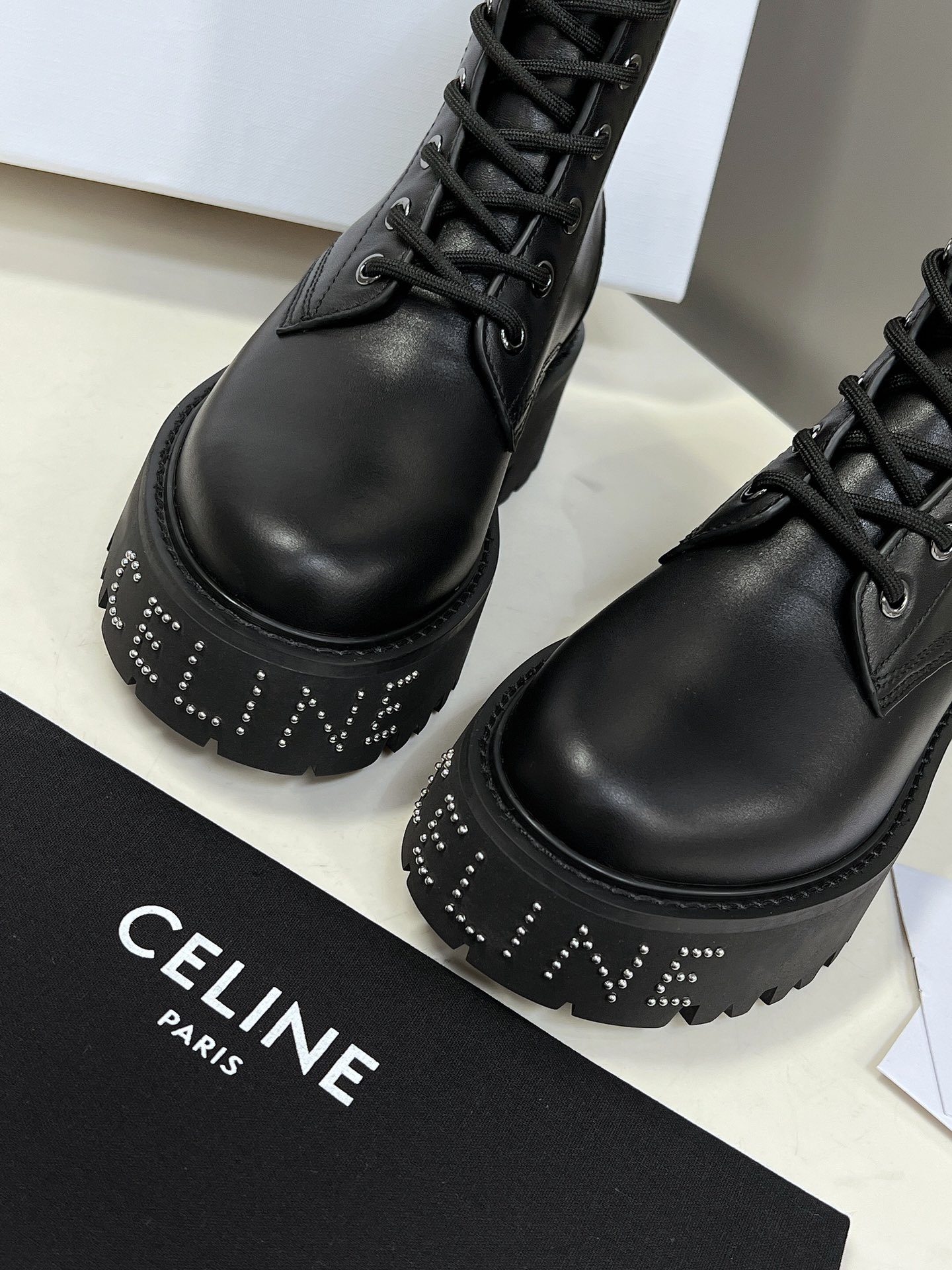 CELINE