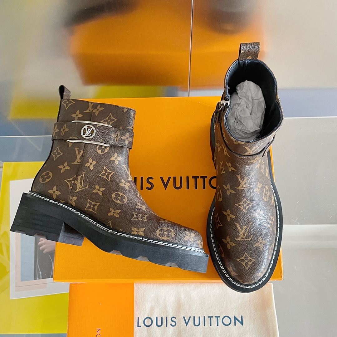 LOUIS VUITTON 루이비통 230110253