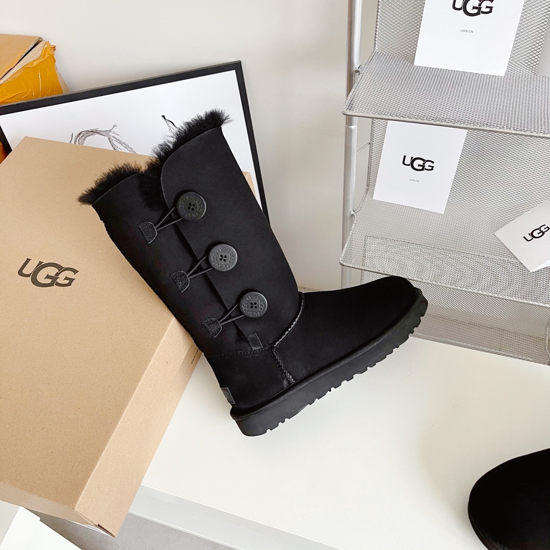 UGG 230110343