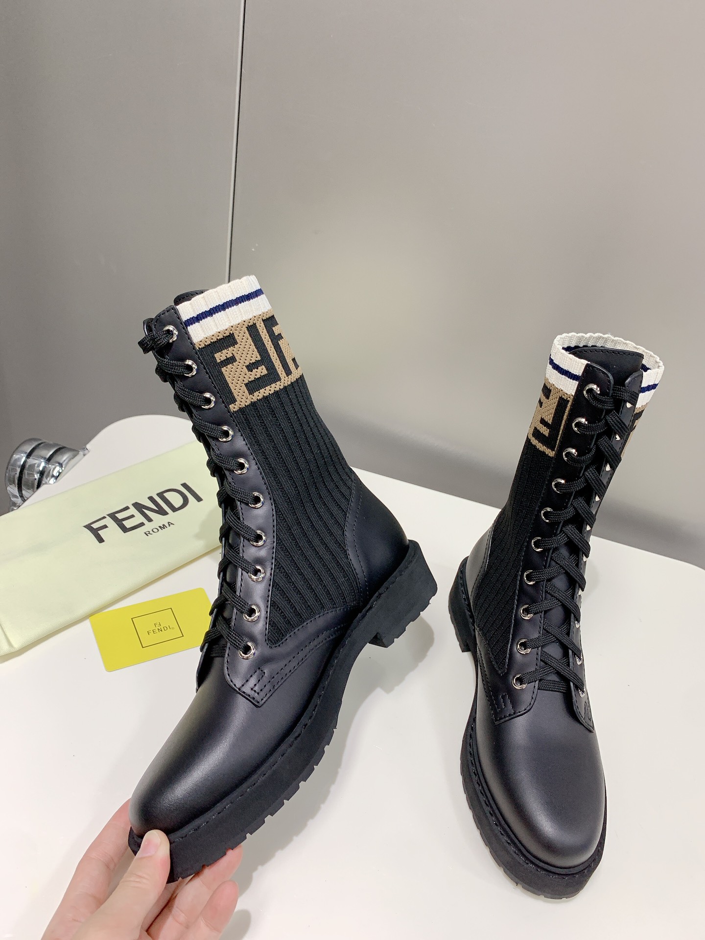 FENDI 펜디 230110434