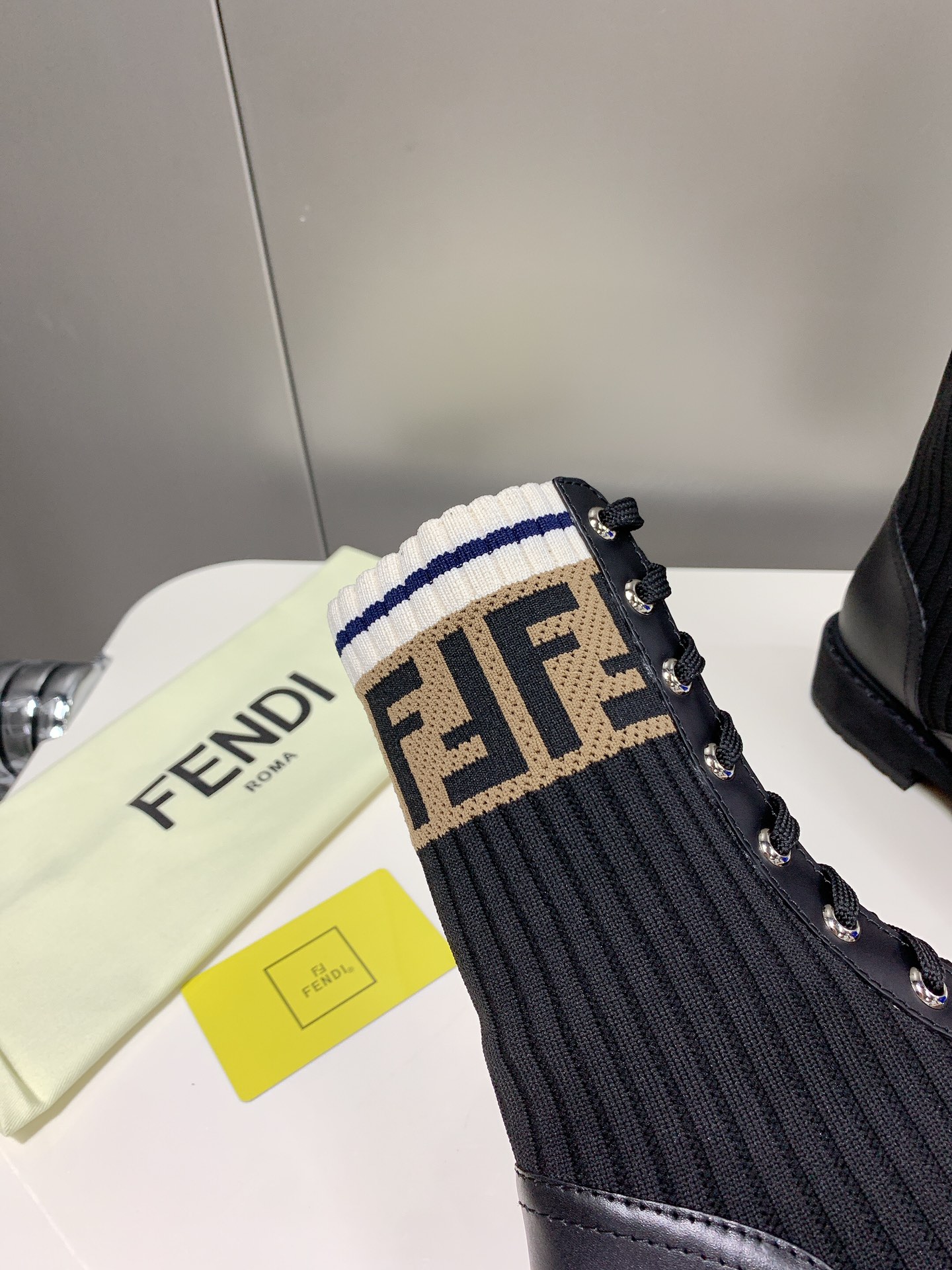 FENDI 펜디 230110434