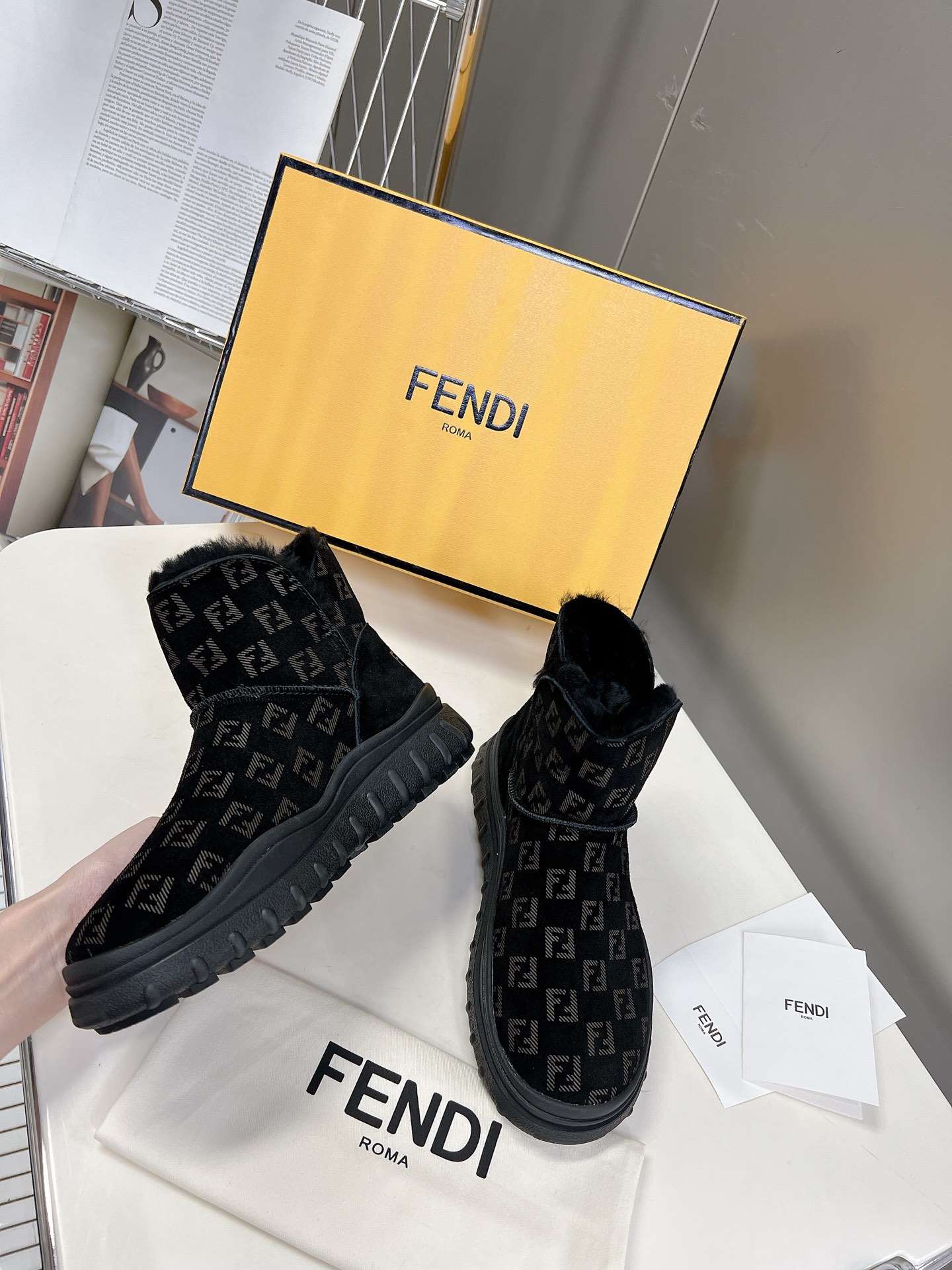 FENDI 펜디 230110449