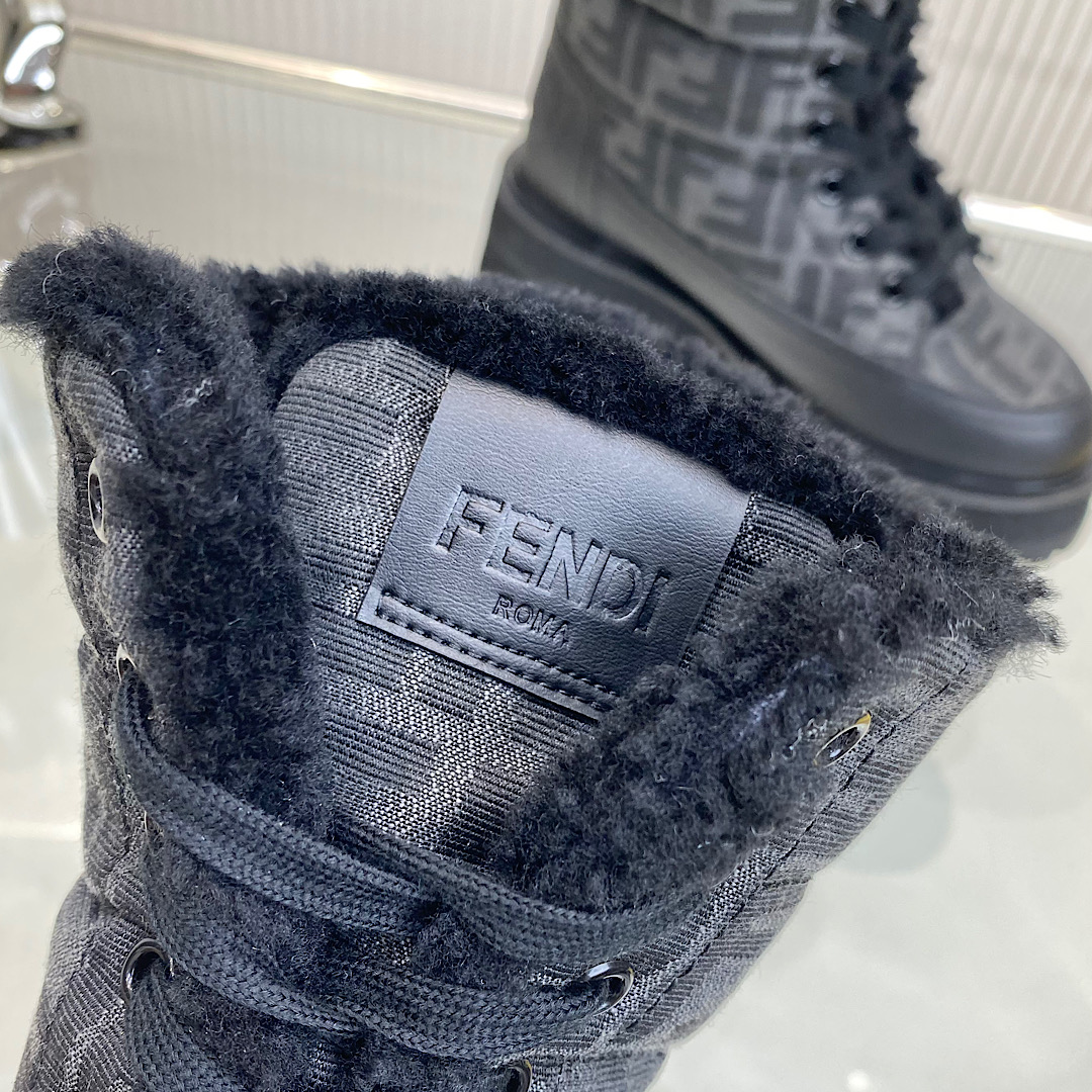 FENDI 펜디 230110536