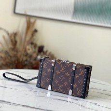 LOUIS VUITTON 루이비통 월릿 트렁크 M20250