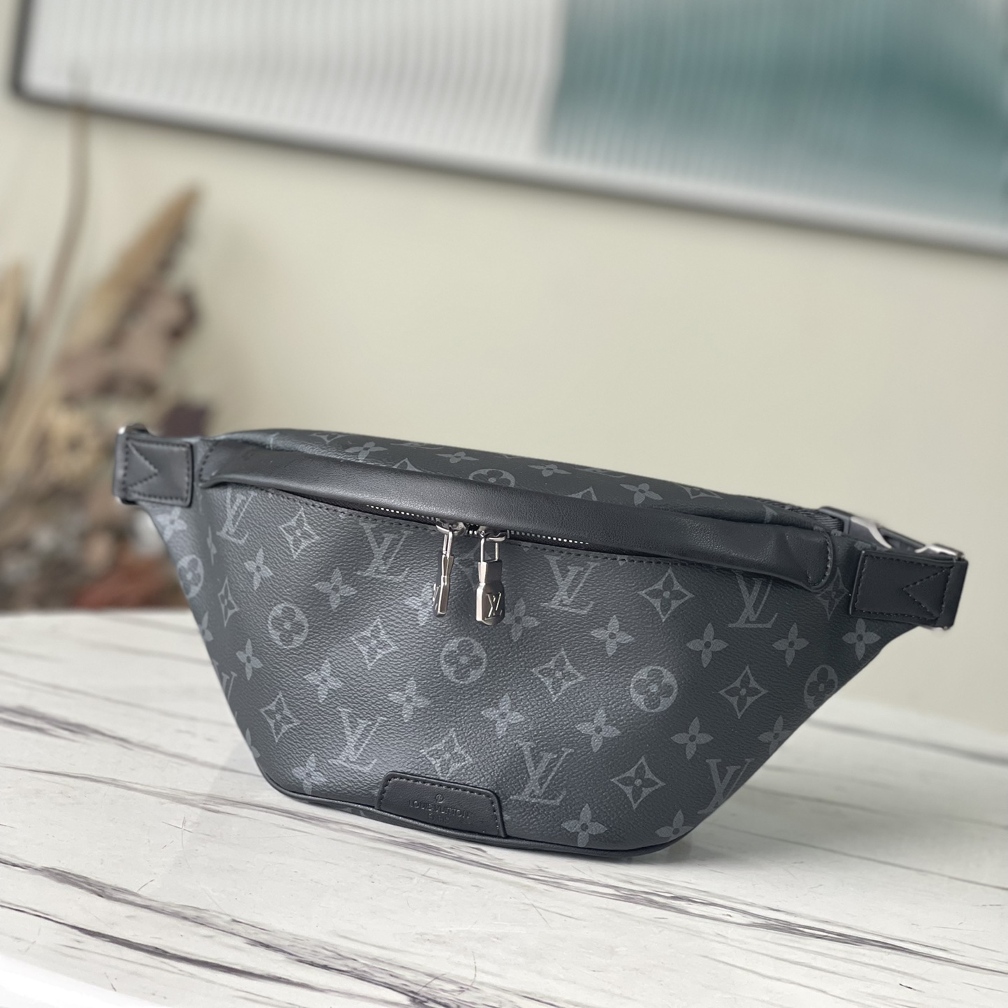 LOUIS VUITTON 루이비통 디스커버리 범백 PM M46035