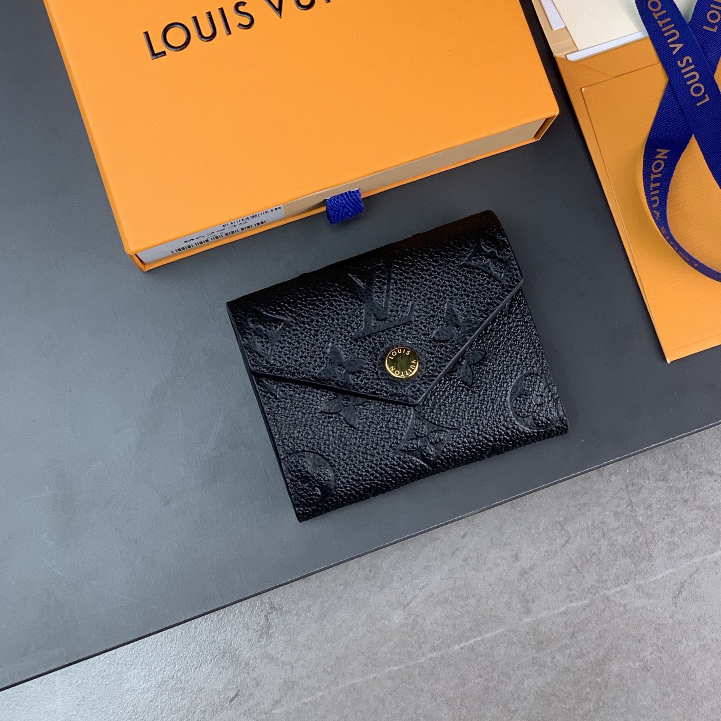 LOUIS VUITTON 루이비통 조에 월릿 M62935