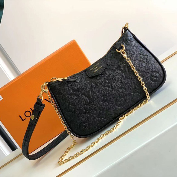 LOUIS VUITTON 루이비통 이지 파우치 온 스트랩 M80349