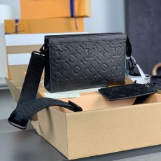 LOUIS VUITTON 루이비통 가스통 웨어러블 월릿 M81115